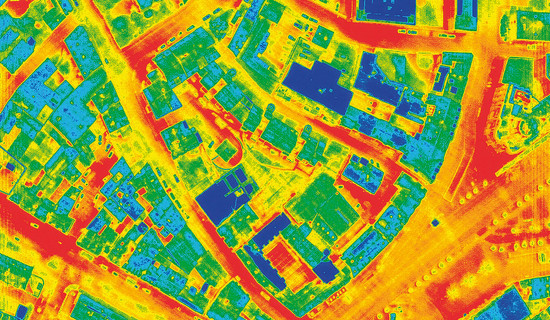 Cliché aérien thermographique du centre-ville de Chartres.