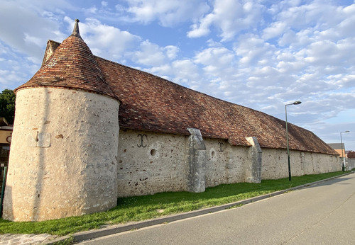 Ferme seigneuriale de Chavannes à Morancez