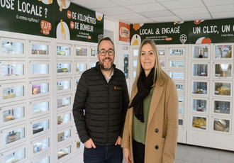 Les gérants de Localie dans leur magasin