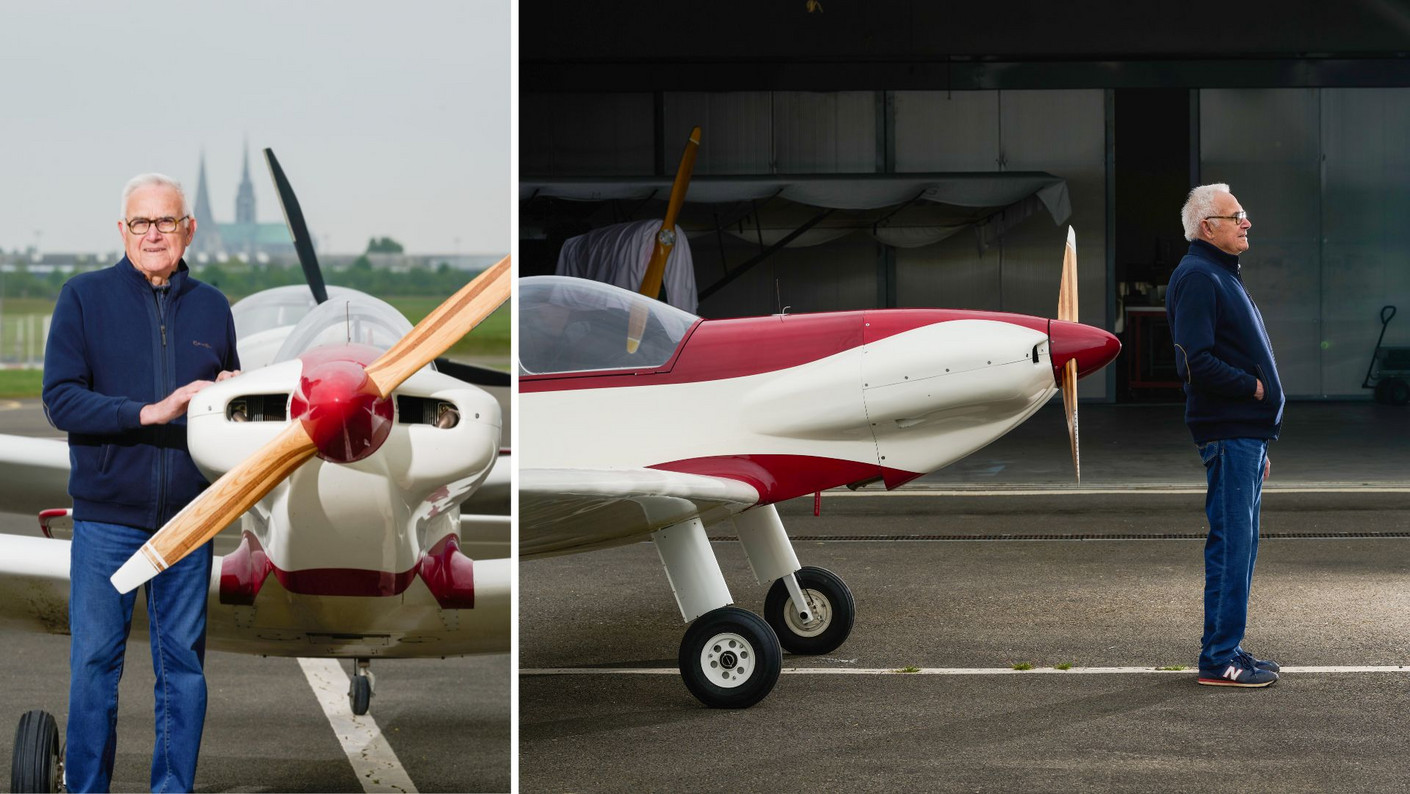 Bernard Cintrat à coté de l'avion qu'il a lui-même conçu.