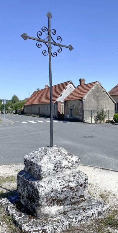 Croix de fer de Nogent-le-Phaye