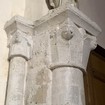 Fontenay-sur-Eure : colonnettes de l'église Saint-Séverin