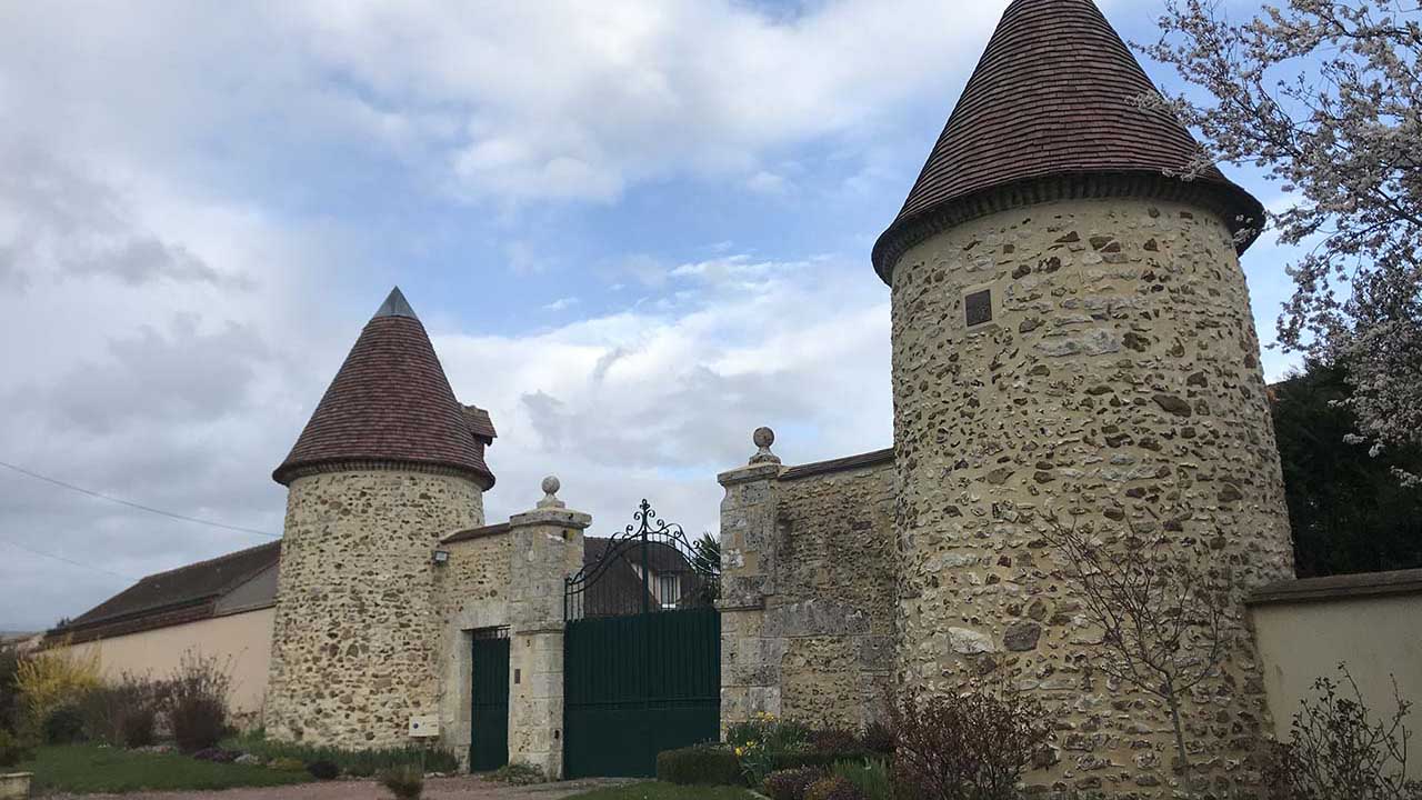 Tourelle de la prestrière des moineaux - Barjouville - Dans vos communes