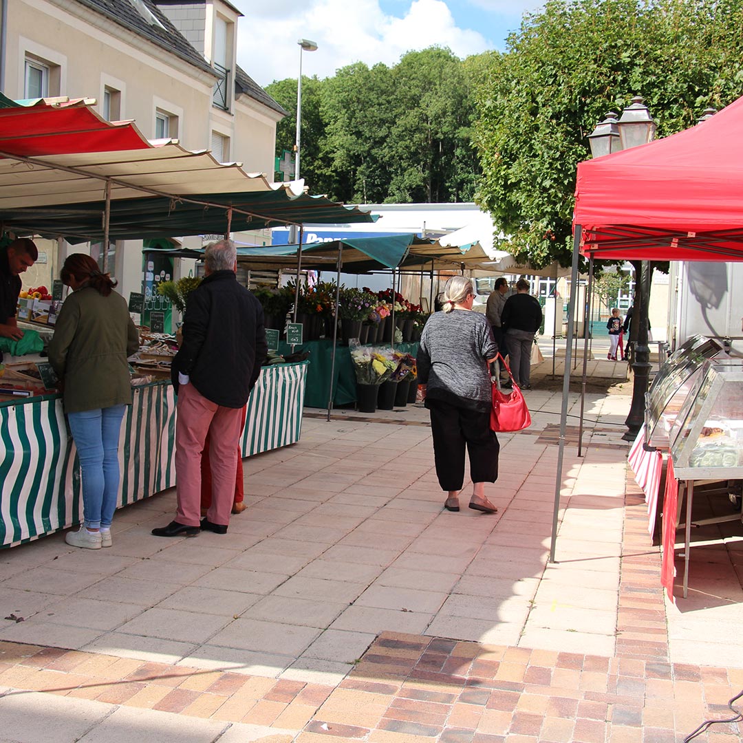 Les commerces de votre Agglo : le marché de Lèves – Chartres métropole